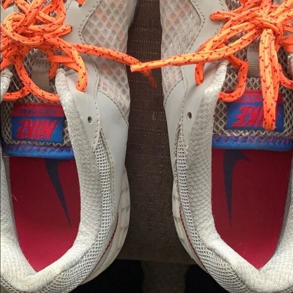 EUC WOMEN’S 11 NIKE WILD TRAIL SHOES - Picture 5 of 5